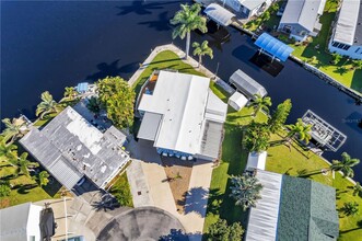 3320 Sunny Harbor Dr in Punta Gorda, FL - Building Photo - Building Photo