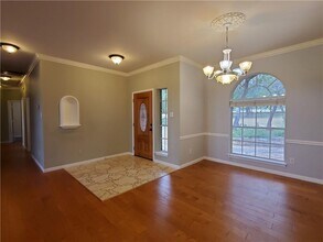 10400 W Cave Loop in Dripping Springs, TX - Foto de edificio - Building Photo