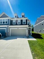 13428 Dewpoint Ln in Fishers, IN - Building Photo