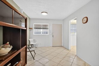 2152 NE 1st Way, Unit 205 in Boynton Beach, FL - Building Photo - Building Photo
