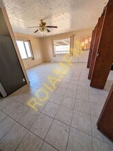 2525 Falls Ave E in Twin Falls, ID - Foto de edificio - Building Photo