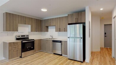 24705 SW 129th Ave in Princeton, FL - Building Photo - Building Photo