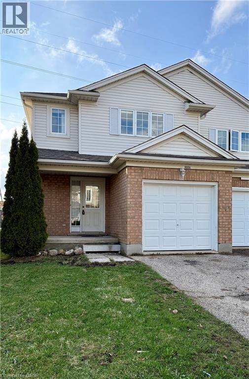 600 Brandenburg Blvd in Waterloo, ON - Building Photo - Building Photo