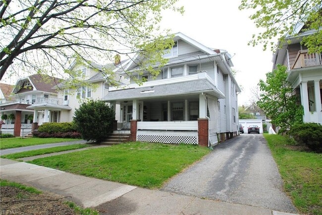 1305 Hathaway Ave, Unit 1