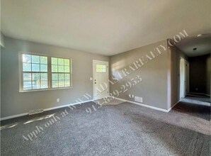 7718 E 90th Terrace in Kansas City, MO - Building Photo - Building Photo