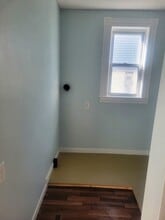 114 Hampson St in Dracut, MA - Building Photo - Building Photo