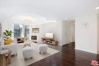 4400 Cartwright Ave in Los Angeles, CA - Building Photo - Building Photo