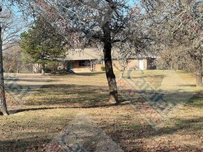 8000 108th Ave NE in Norman, OK - Building Photo - Building Photo