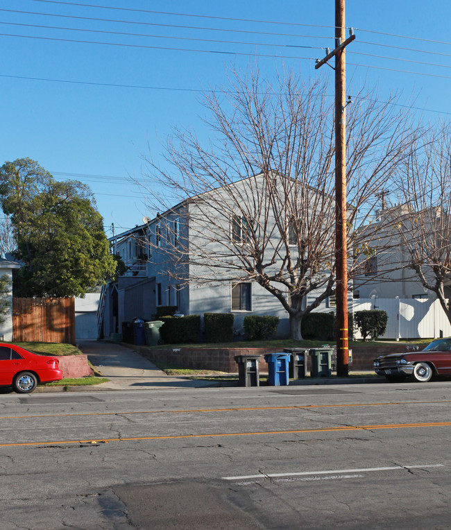 1807-1809 W Victory Blvd in Burbank, CA - Building Photo - Building Photo