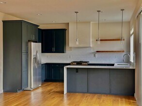 124 Homer Ave SW in Pacific, WA - Building Photo - Building Photo