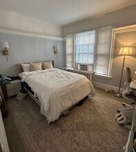 1580 Massachusetts Ave, Unit 32 in Cambridge, MA - Foto de edificio - Building Photo
