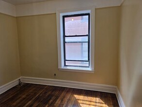 1921 Andrews Ave S, Unit 7 in Bronx, NY - Foto de edificio - Building Photo