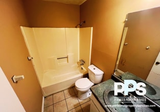 5758 Williamsburg Trce in Atlanta, GA - Building Photo - Building Photo