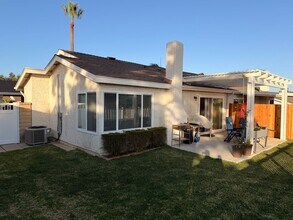 5218 Laurel Park Dr in Camarillo, CA - Building Photo - Building Photo