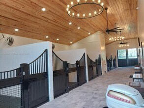 20925 NW 100th Avenue Rd in Micanopy, FL - Building Photo - Building Photo