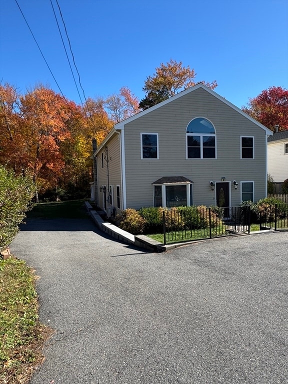 property at 18 Holly Rd