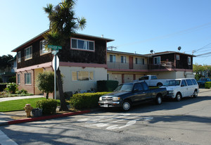 639 N Amphlett Blvd in San Mateo, CA - Building Photo