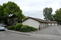 Chateau Caron in Rohnert Park, CA - Building Photo - Building Photo