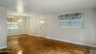 6243 Randia Dr in Jacksonville, FL - Building Photo - Building Photo