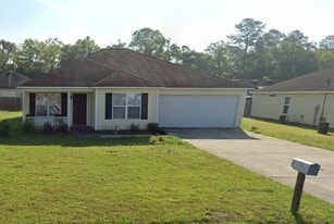 833 Danielle Way in Hahira, GA - Building Photo