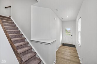 15254 Swallow Fls Wy in Fishers, IN - Building Photo - Building Photo