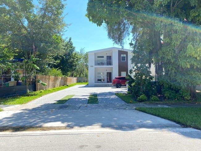 190 NW 57th St