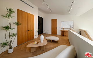 3699 Alta Mesa Pl in Los Angeles, CA - Building Photo - Building Photo