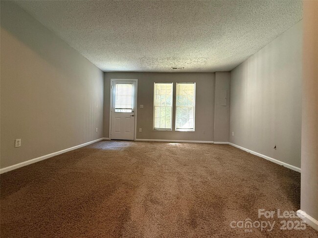 621 Lex Dr in Charlotte, NC - Building Photo - Building Photo