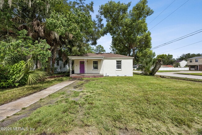 property at 3431 Drew St