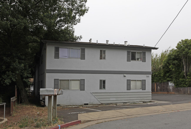 2040 Alice St in Santa Cruz, CA - Foto de edificio - Building Photo