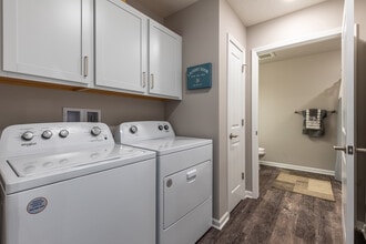 Chestnut Hills in Whitmore Lake, MI - Foto de edificio - Interior Photo