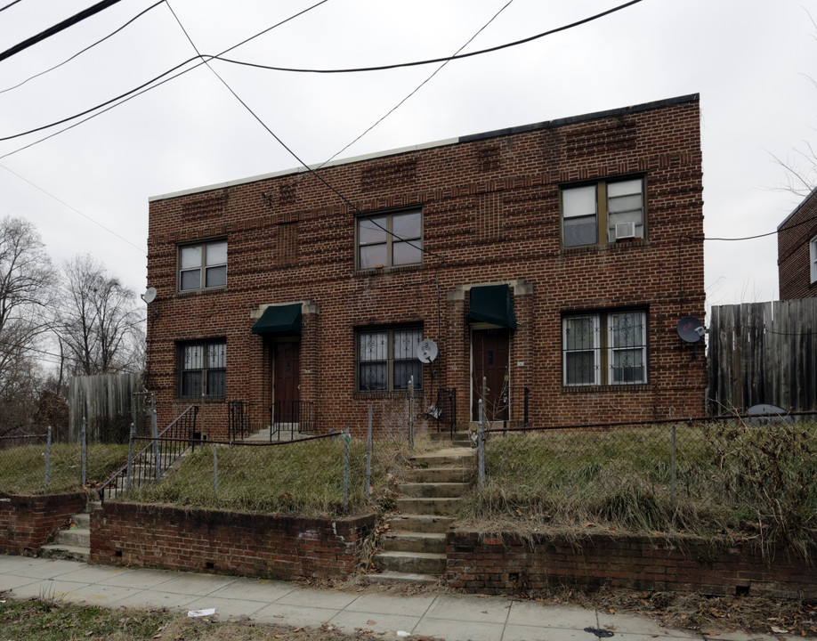 400-402 Newcomb St SE in Washington, DC - Building Photo