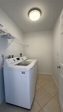 924 SW 143rd Ter in Pembroke Pines, FL - Building Photo - Building Photo