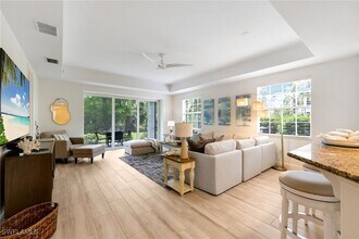 19721 Marino Lake Cir in Miromar Lakes, FL - Foto de edificio - Building Photo