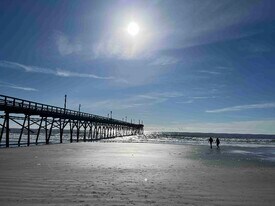 7821 High Market St, Unit 11 in Sunset Beach, NC - Building Photo