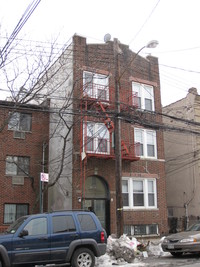 104-20 46th Ave in Flushing, NY - Building Photo - Building Photo