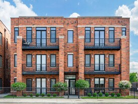 7353 W Grand Ave in Elmwood Park, IL - Building Photo