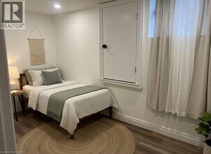 79 Golden Meadow Crescent in Kitchener, ON - Building Photo - Building Photo