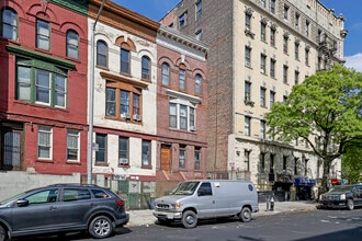 545 W 187th St in New York, NY - Building Photo - Building Photo