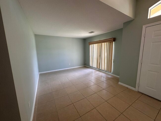 2397 SE Addison St in Port St. Lucie, FL - Building Photo - Building Photo