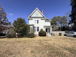 124 Linden Ave in Suffolk, VA - Building Photo - Building Photo