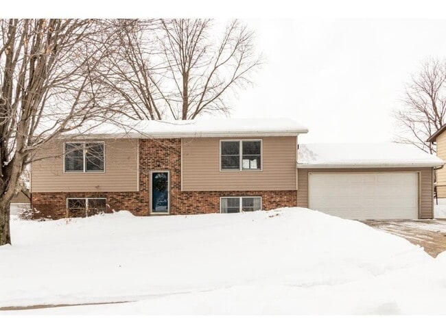 property at 714 36th St SW