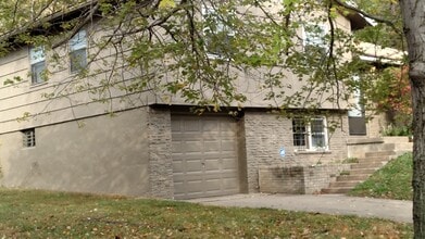 10202 Beacon Ave in Kansas City, MO - Building Photo - Building Photo