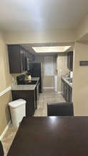 5039 N 57th Ave, Unit Apt 212 in Glendale, AZ - Building Photo - Building Photo