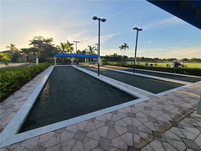 10321 Heritage Bay Blvd