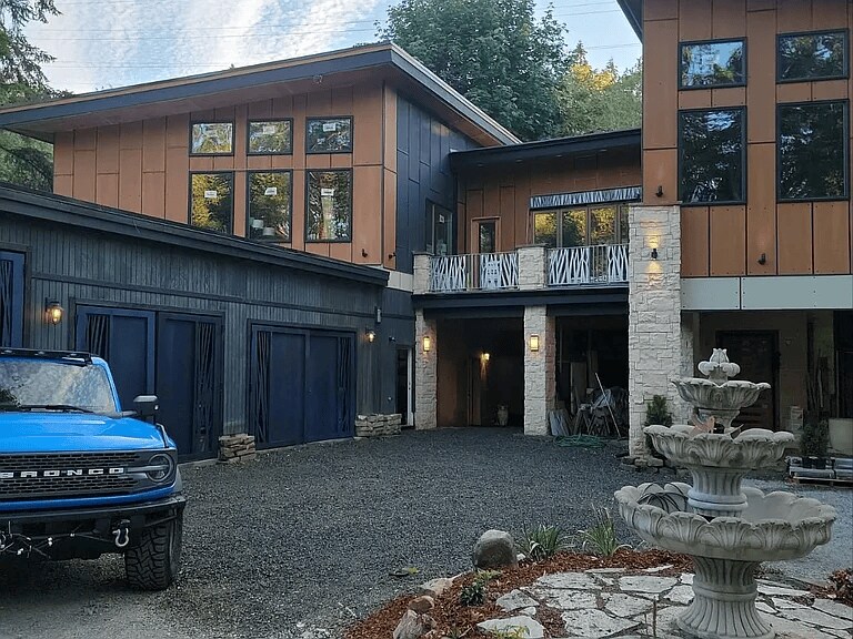4549 125th Ave SE in Bellevue, WA - Building Photo
