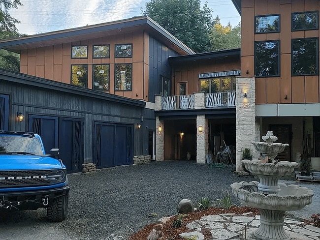 property at 4549 125th Ave SE