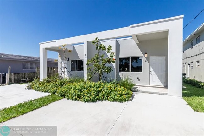 property at 817 NW 7th Ave