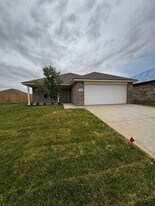 4203 Sunset St in Amarillo, TX - Building Photo