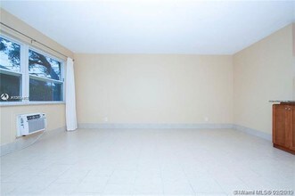 1821 NE 56th St-Unit -2 in Fort Lauderdale, FL - Building Photo - Building Photo